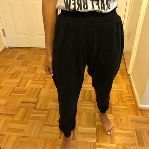 Spiritual Gangster Sweatpants in Black